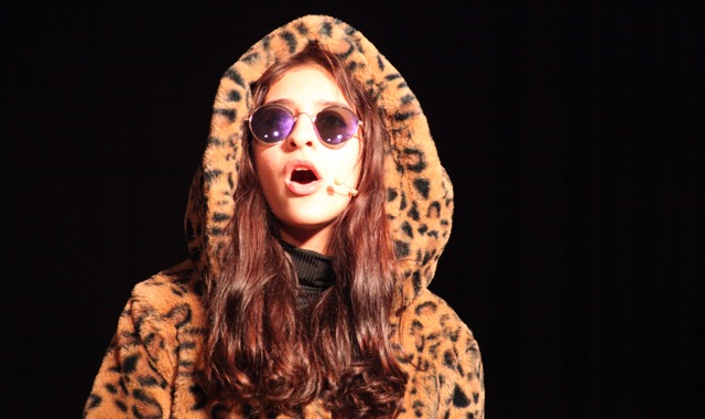 Helden Szenenfotos12.JPG