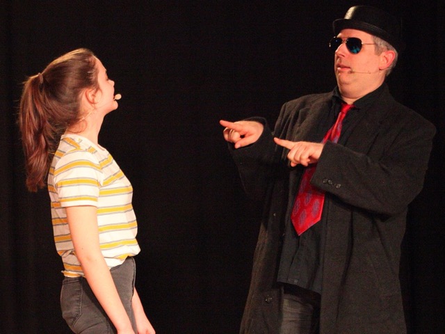 Helden Szenenfotos16.JPG